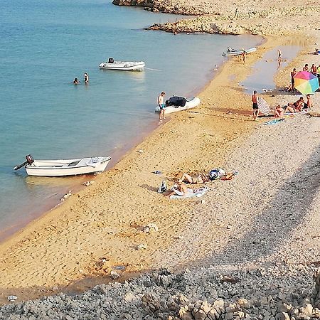 Artneo Apartmani نوفاليا المظهر الخارجي الصورة